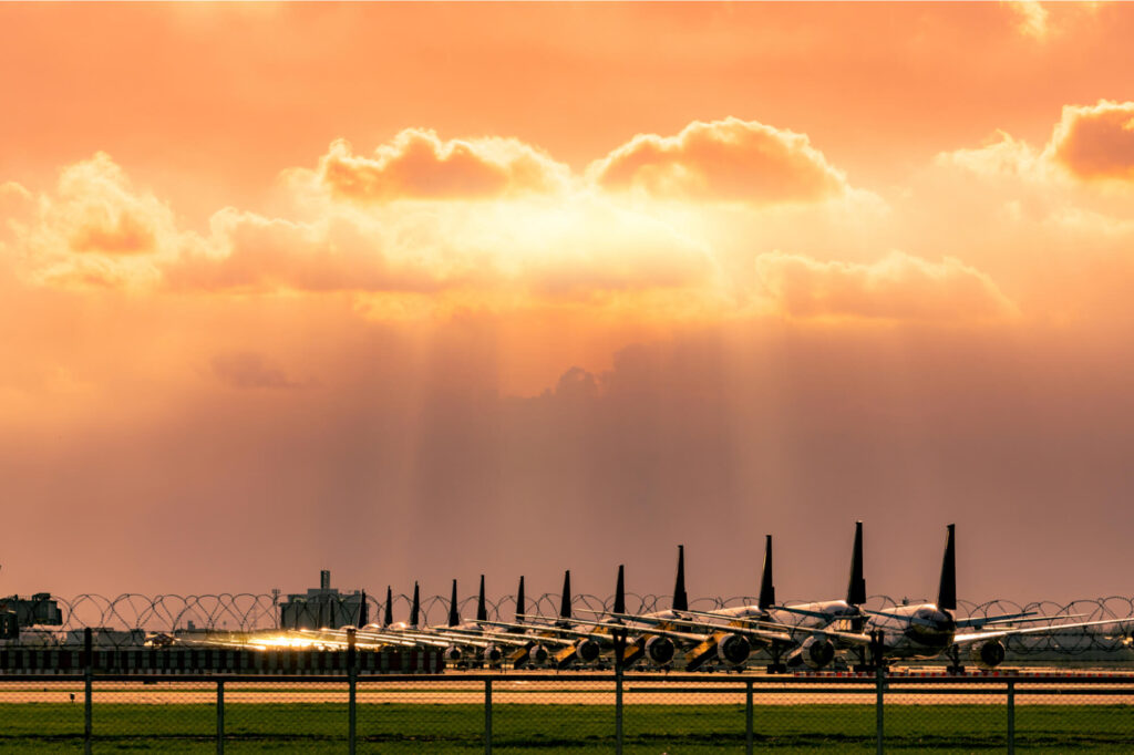 parked_aircraft_at_sunset.jpg