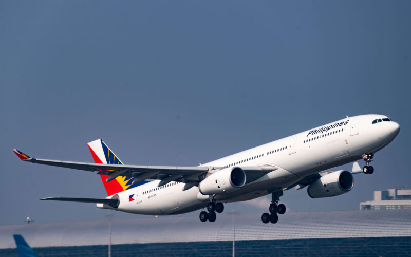 philippine_airlines_airbus_a330-343_rp-c8765_24720408034.jpg