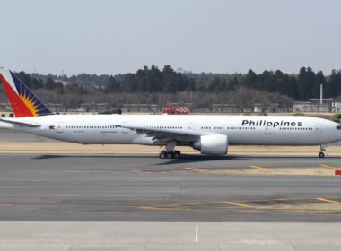 phillipine_airlines_boeing_777-1.jpg