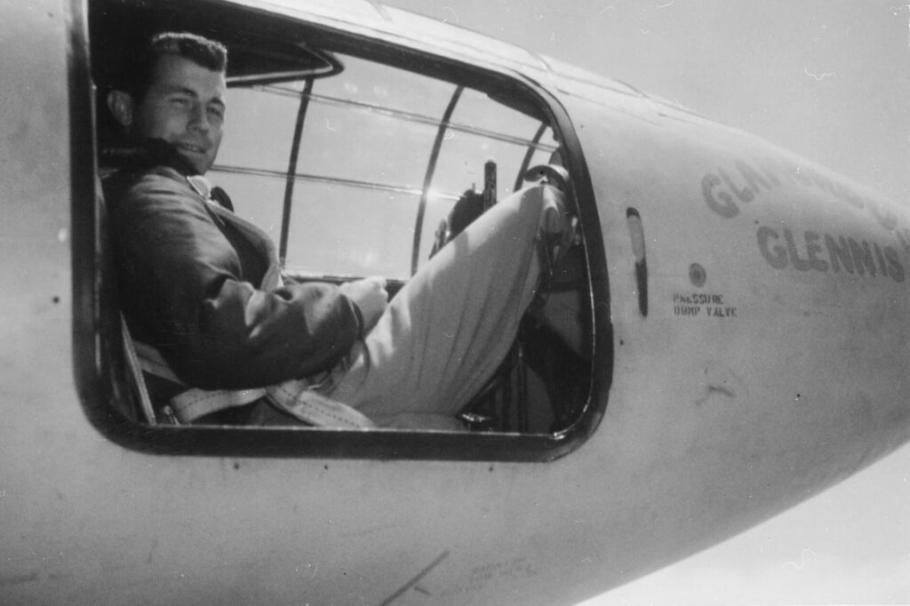 photograph_of_captain_charles_e._yeager.jpg