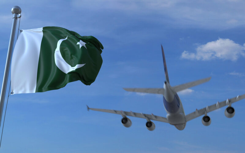 plane_landing_in_pakistan.jpg