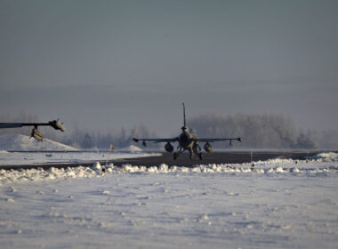 poland_f-16_fighters_scrambling_for_interception.jpg