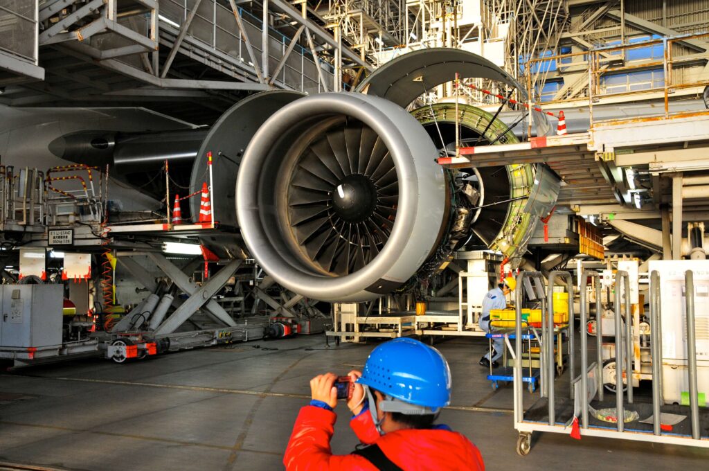 pratt__whitney_pw4074_on_boeing_777.jpg