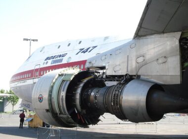 pratt_whitney_engine_jt9d_on_boeing__747-1.jpg