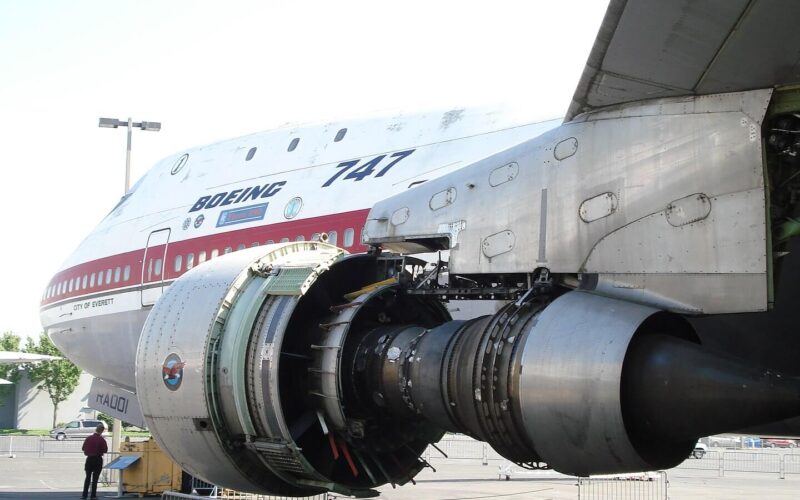 pratt_whitney_engine_jt9d_on_boeing__747-1.jpg