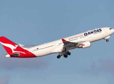 qantas_a330.jpg