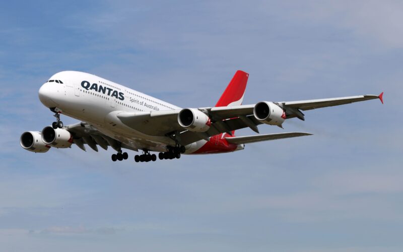 qantas_airbus_a380-842_vh-oqc_london_heathrow.jpg