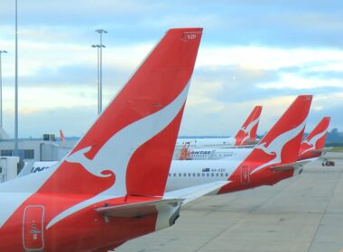 qantas_aircraft_parked_at_melbourne_airport_mel.jpg