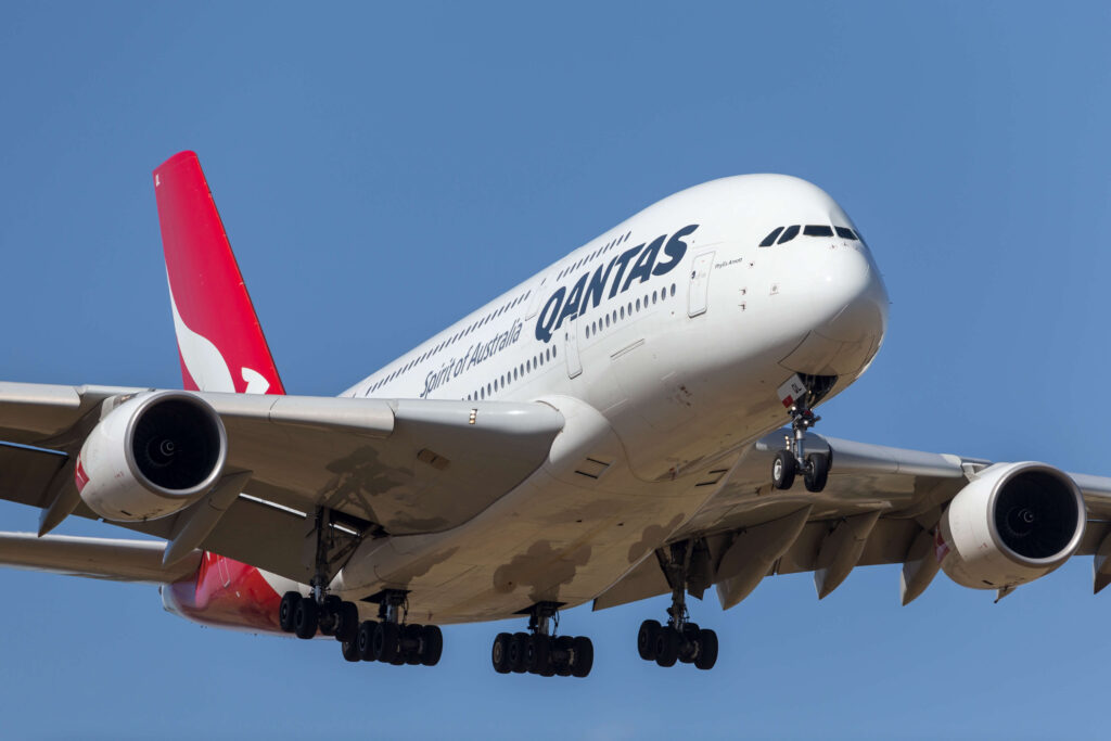 qantas_airways_airbus_a380.jpg