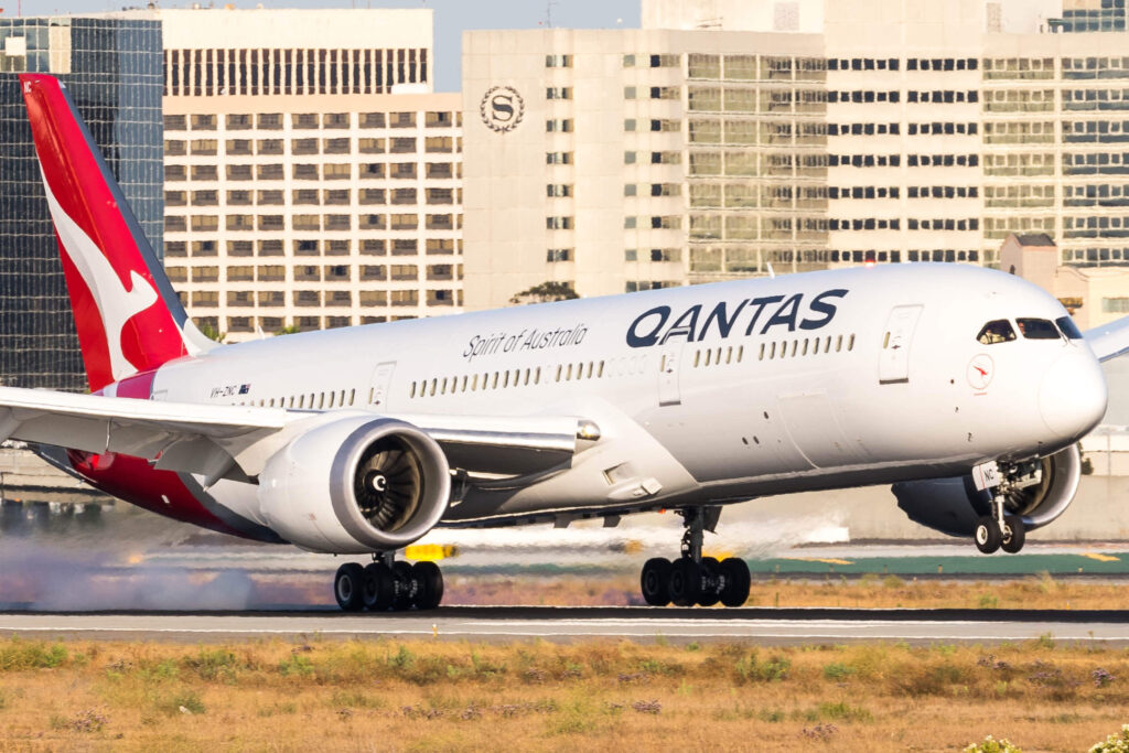 qantas_boeing_787-9_dreamliner-2.jpg