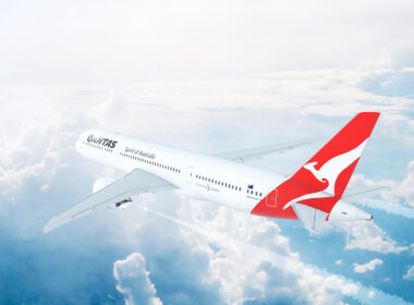 qantas_drops_covid_vax_mandate_for_intl_travelers.jpg