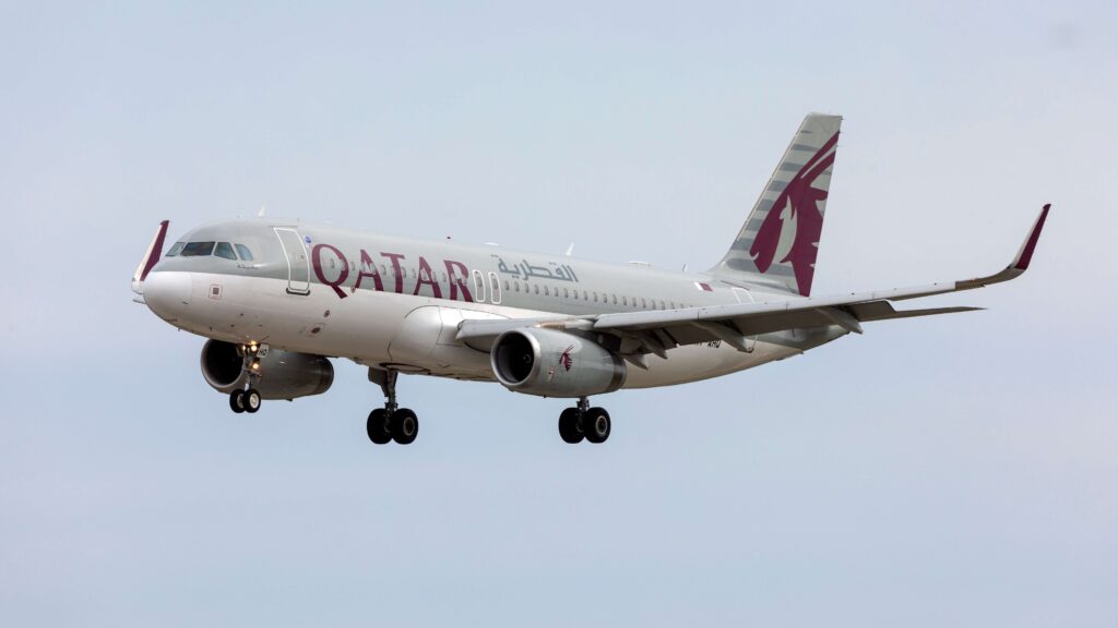 qatar_airways_airbus_a320.jpg