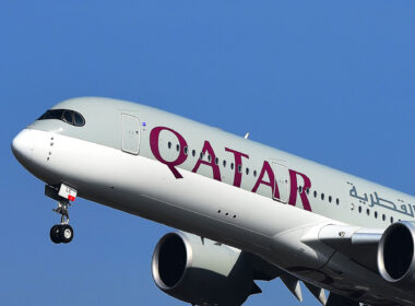 qatar_airways_airbus_a350-5.jpg