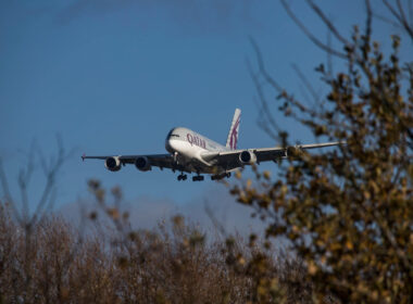 qatar_airways_airbus_a380_landing.jpg