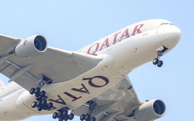 qatar_airways_airbus_a380_landing_at_suvanabhumi_airport_thailand-1.jpg