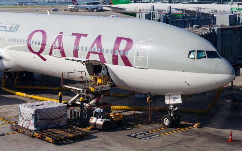 qatar_airways_at_hkia.jpg