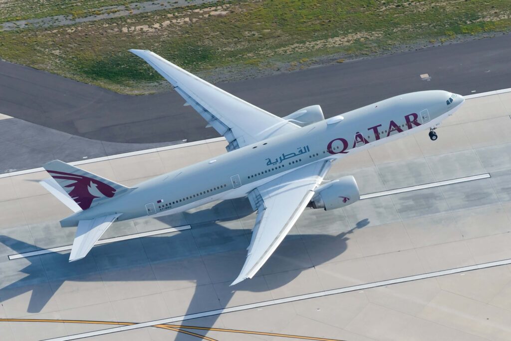 qatar_airways_b777.jpg