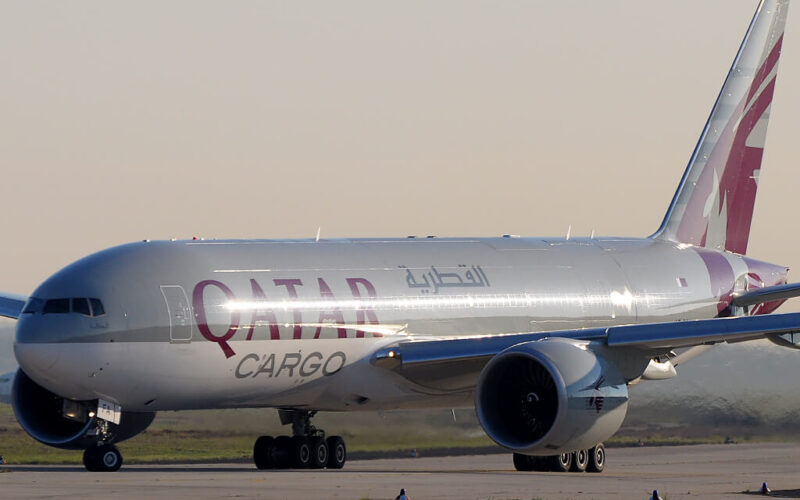 qatar_airways_cargo_boeing_777f_in_frankfurt.jpg