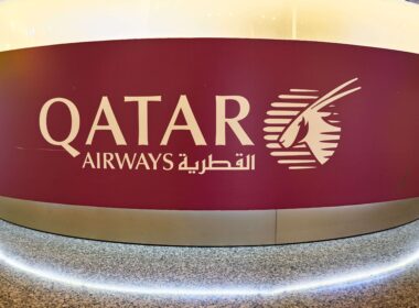 qatar_airways_logo_at_hamad_international_airport_doha-min.jpg