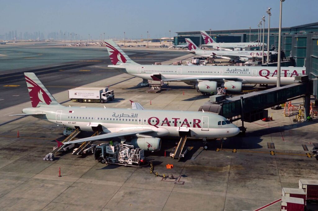 qatar_airways_planes_at_doha_airport.jpg