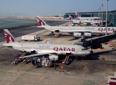 qatar_airways_planes_at_doha_airport.jpg