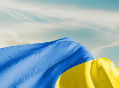 render_of_ukraine_flag_in_the_sky.jpeg