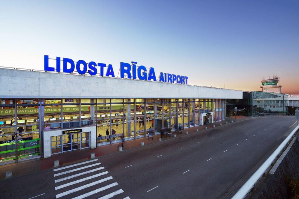 riga_airport_2016.jpg