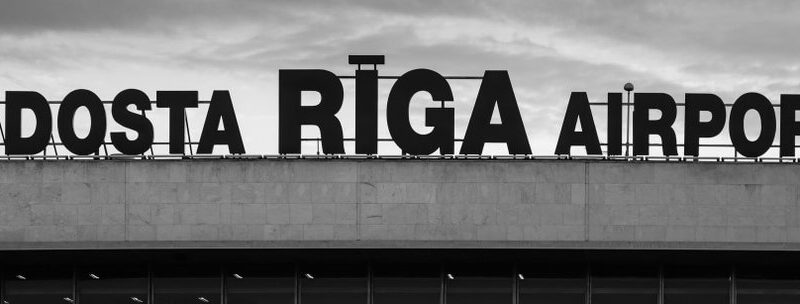 riga_international_airport_logo_on_top_of_the_terminal_building.jpg