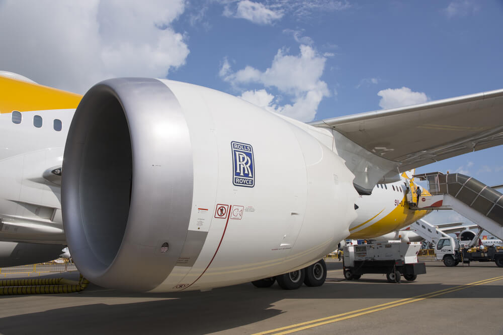 rolls-royce_trent_1000_on_scoot_boeing_787-9_dreamliner.jpg