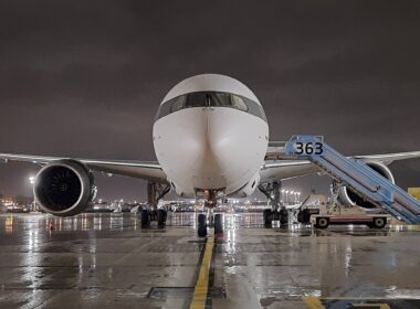 roman_abramovichs_boeing_787-8_dreamliner_p4-bdl.jpg