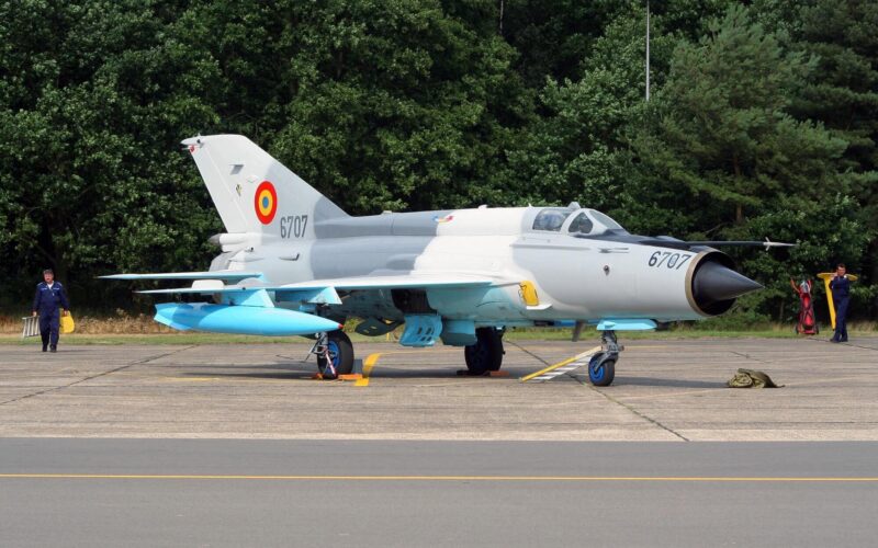 romanian_air_force_mig-21.jpg