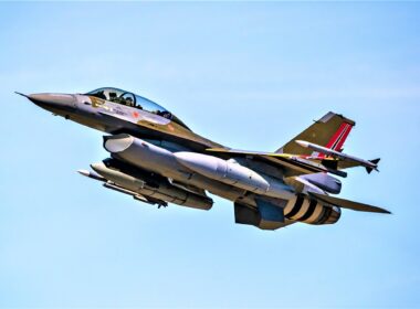 royal_norwegian_air_force_f-16_fighter_aircraft.jpg