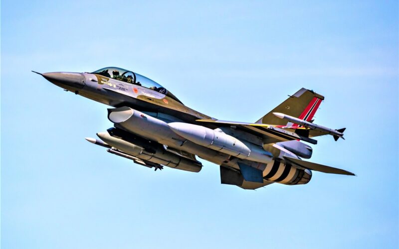 royal_norwegian_air_force_f-16_fighter_aircraft.jpg