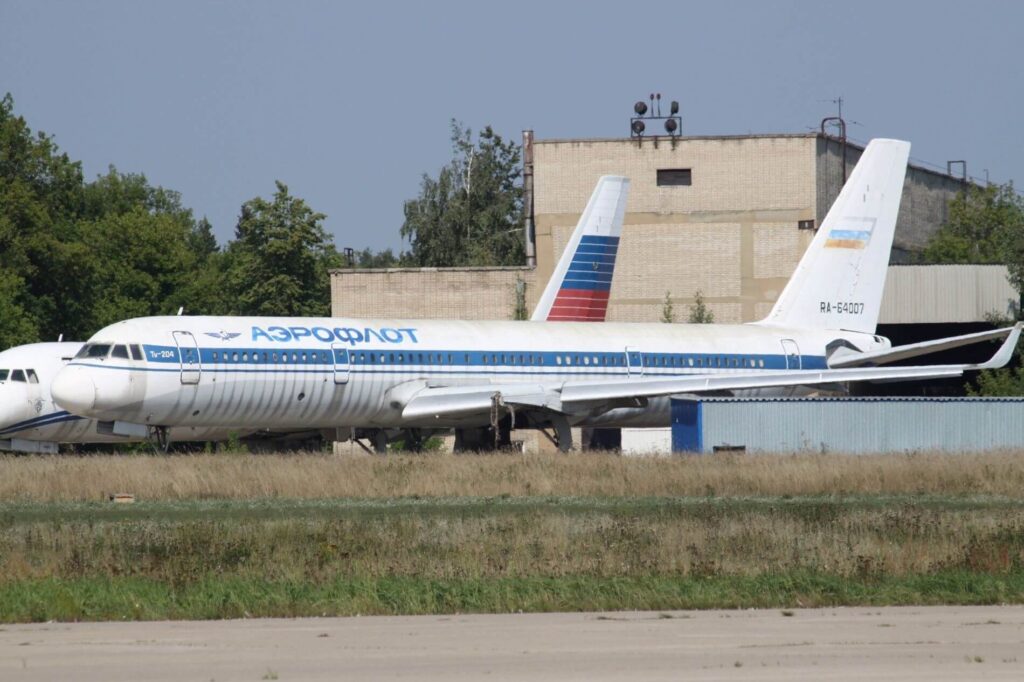 russia_to_resurrect_an_additional_11_airliners_from_its_aircraft_boneyards.jpg