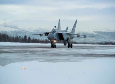 russian_mig-31bm_heavy_interceptors_deployed_in_the_arctic.jpg