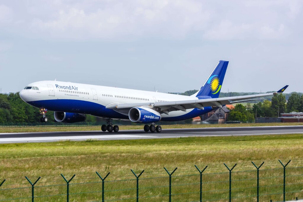 rwandair_airbus_a330-300_airplane_at_brussels_airport_bru_in_belgium.-min.jpg