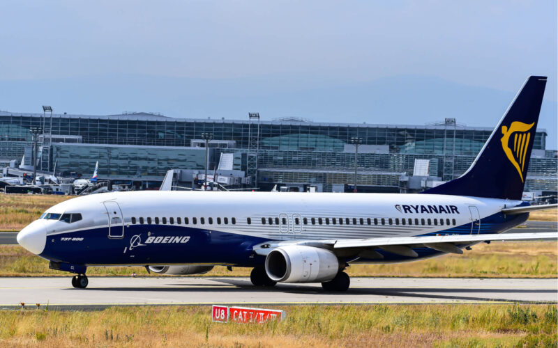 ryanair_b737_at_frankfurt_airport_germany_fra.jpg