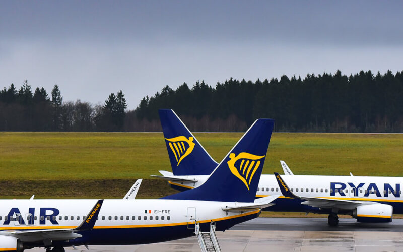 ryanair_boeing_737_aircraft_at_frankfurt_hahn_airport_hhn.jpg