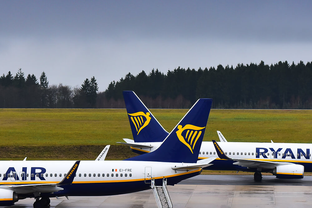 ryanair_boeing_737_aircraft_at_frankfurt_hahn_airport_hhn.jpg