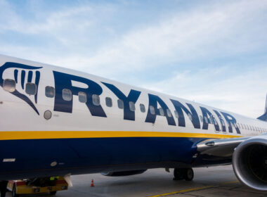 ryanair_boeing_737_at_berlin_schonefeld_airport_sxf.jpg