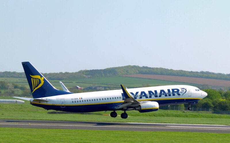 ryanair_boeing_737ng-1.jpg