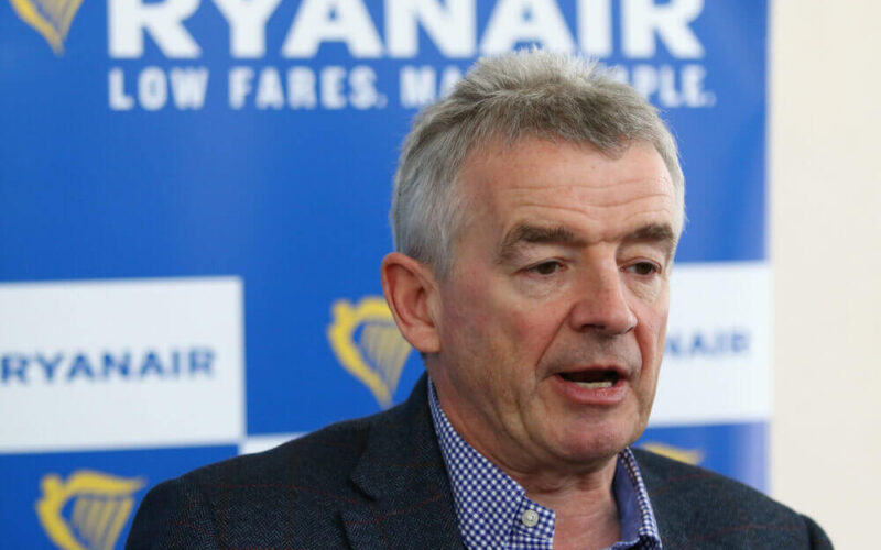 ryanair_to_fire_900_pilots_and_cabin_crew_blames_max_and_brexit.jpg