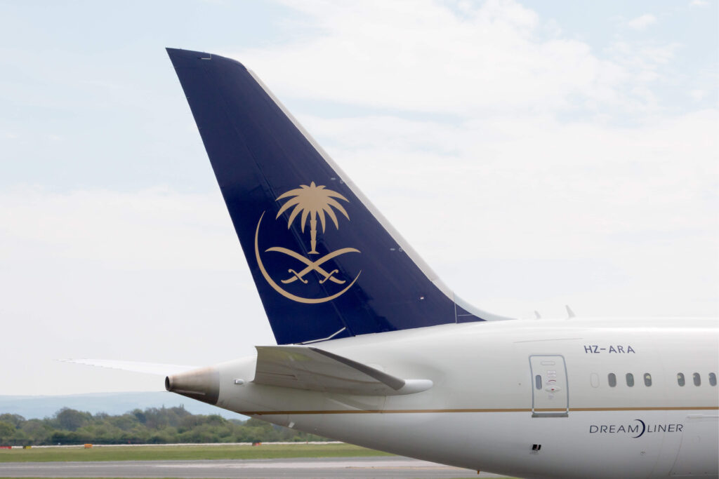 saudia_dreamliner.jpg