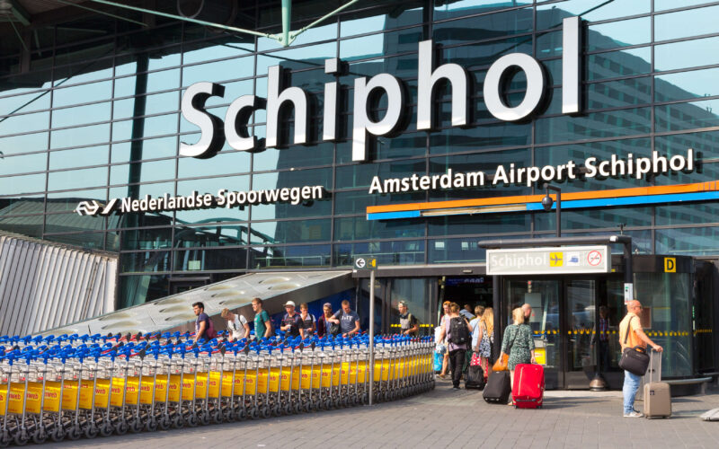 schiphol_airport_lowers_heating.jpg