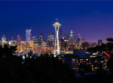 seattle_skyline_by_night.jpg