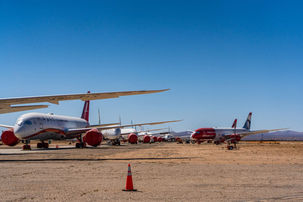 several_boeing_787_dreamliner_aircraft_in_storage.jpg