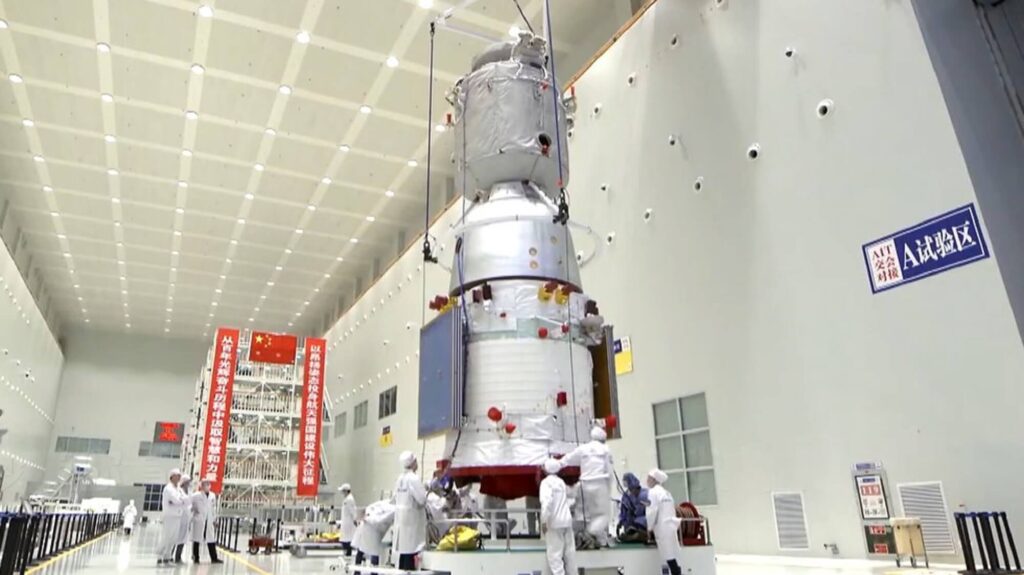 shenzhou-14_spacecraft.jpg