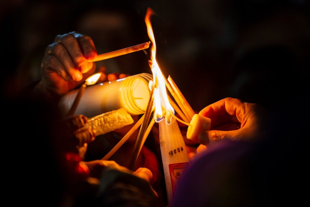 Holy,Fire,Ceremony,From,Jerusalem.,Pilgrims,Come,To,Holy,Sepulchre