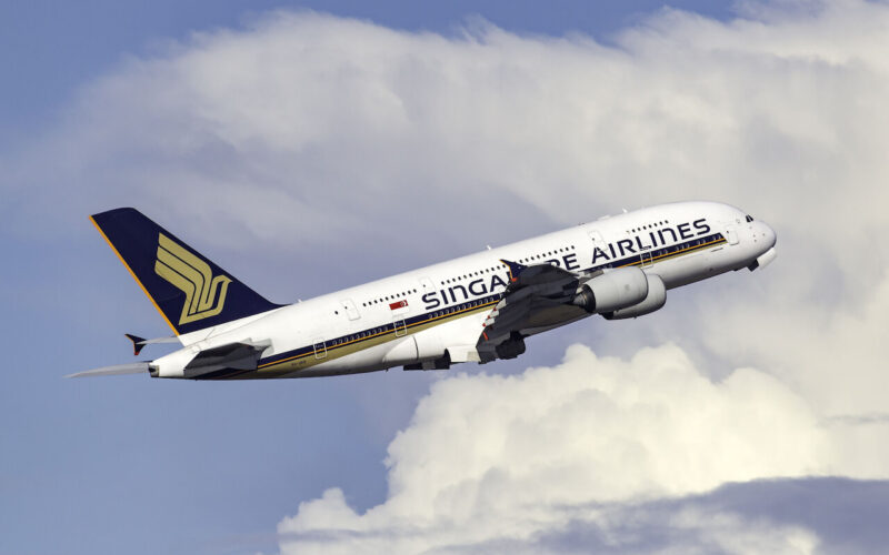 singapore_airlines_a380-2.jpg