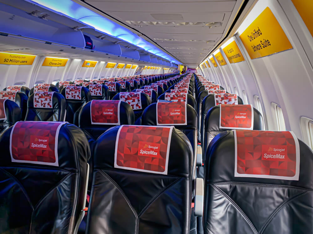 spicejet_boeing_737_interior_shot.jpg